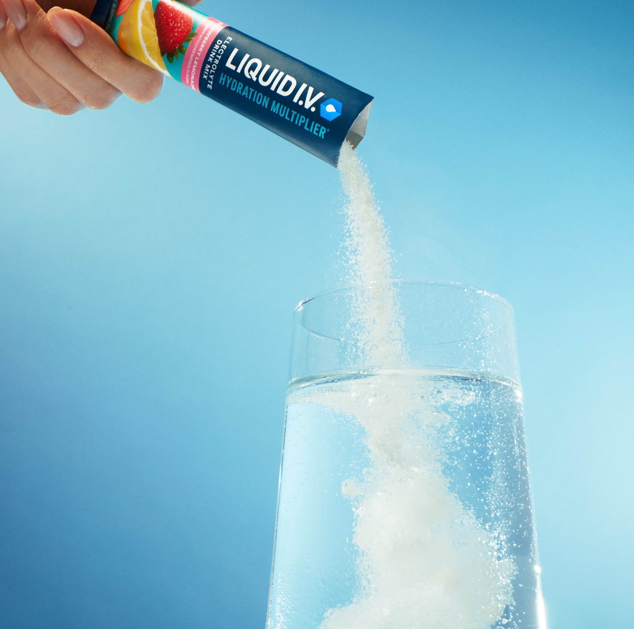 Strawberry Lemonade Hydration Multiplier - Weekend Ready Hydration For Outdoor Days